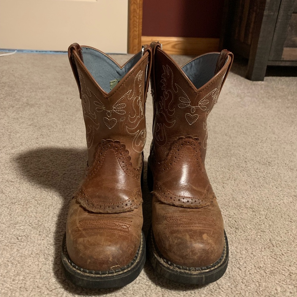 Ariat Fatbaby Boots with Heart Embroidery